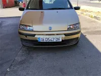 Usado Fiat Punto 60 CV (44 kW) 1999 Beige Berlina