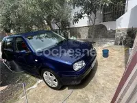 Usado VW Golf IV 110 CV (80 kW) 2000 Azul Berlina