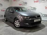 Usado VW Polo Advance 60 CV (44 kW) 2012 Gris / plata Utilitario