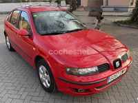 Usado Seat Leon Sport 102 CV (75 kW) 2006 Rojo Utilitario