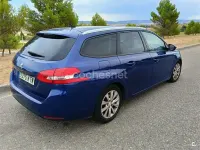 Usado Peugeot 308 Style 100 CV (73 kW) 2019 Azul Familiar