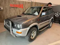 Usado Nissan Terrano SE 125 HP (91 kW) 1997 Cinzento SUV