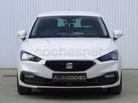 Usado Seat Leon Style 150 CV (110 kW) 2021 Blanco Berlina