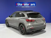 Usado Mercedes GLA45 AMG 421 CV (309 kW) 2023 Gris / plata SUV
