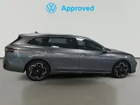 Usado VW Passat R-line 150 CV (110 kW) 2025 Gris / plata Familiar