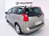 Usado Peugeot 5008 Style 120 CV (88 kW) 2017 Gris Monovolumen
