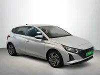 Usado Hyundai i20 84 CV (61 kW) 2024 Gris Utilitario