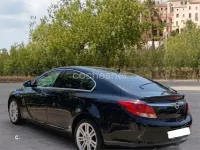 Usado Opel Insignia Sport 130 CV (95 kW) 2010 Negro Berlina