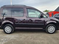 Usado VW Caddy Comfortline 102 CV (75 kW) 2013 Violeta / lila Monovolumen