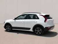 Usado Kia Niro 139 CV (102 kW) 2025 Blanco SUV
