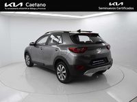 Usado Kia Stonic 101 CV (74 kW) 2025 Gris SUV