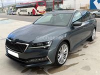 Usado Skoda Superb Style 218 CV (160 kW) 2021 Gris / plata Familiar