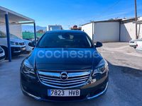 Usado Opel Insignia Selective 140 HP (102 kW) 2014 Cinzento Sedan