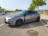 Usado Alfa Romeo Giulietta Super 175 CV (128 kW) 2016 Gris / plata Utilitario