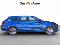 Usado Seat Leon Style 115 CV (84 kW) 2025 Azul Familiar