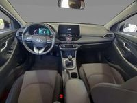 Usado Hyundai i30 121 CV (88 kW) 2022 Blanco Berlina
