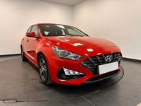 Usado Hyundai i30 120 CV (88 kW) 2021 Rojo Berlina