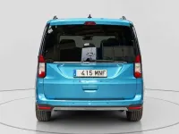 Usado Ford Tourneo Connect Active 122 CV (89 kW) 2024 Azul Monovolumen