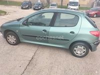 Usado Peugeot 206 75 CV (55 kW) 1998 Verde Berlina