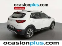 Usado Kia Stonic 101 CV (74 kW) 2022 Blanco SUV