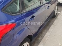 Usado Ford Focus Trend 120 CV (88 kW) 2017 Azul Berlina