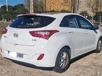 Usado Hyundai i30 90 CV (66 kW) 2013 Blanco Berlina