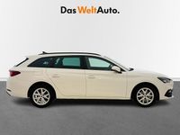 Usado Seat Leon Style 110 CV (80 kW) 2022 Blanco