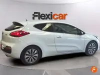 Usado Kia Ceed 120 CV (88 kW) 2018 Blanco Utilitario