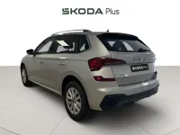 Usado Skoda Kamiq Selection 116 CV (85 kW) 2025 Gris SUV