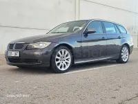 Begagnad BMW 330 231 HK (169 kW) 2007 Grå Kombi