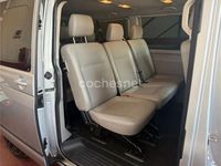 Usado VW Caravelle Comfortline 140 CV (102 kW) 2012 Gris / plata Monovolumen