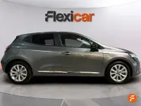 Begagnad Renault Clio V Evolution 100 HK (73 kW) 2025 Grå Sedan