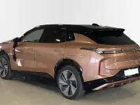 Usado Lynk & Co 08 350 CV (257 kW) 2025 Gris / plata SUV