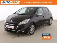 Usado Peugeot 208 Signature Sky 82 CV (60 kW) 2019 Negro Utilitario