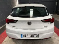 Usado Opel Astra Dynamic 136 CV (100 kW) 2016 Blanco Berlina