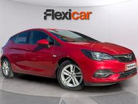 Usado Opel Astra Business Elegance 131 CV (96 kW) 2020 Rojo Familiar