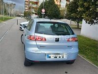 Usado Seat Ibiza Sport 100 CV (73 kW) 2004 Azul Utilitario