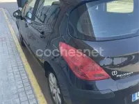 Usado Peugeot 308 Sport 120 CV (88 kW) 2007 Negro Utilitario