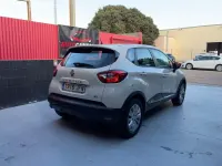 Usado Renault Captur Intens 90 CV (66 kW) 2015 Beige SUV