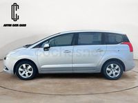 Usado Peugeot 5008 Active 112 CV (82 kW) 2012 Gris / plata Monovolumen