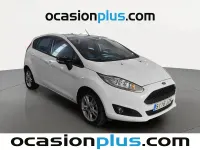 Usado Ford Fiesta Trend 100 CV (73 kW) 2017 Blanco Utilitario