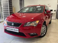 Usado Seat Leon Style 105 CV (77 kW) 2015 Rojo Familiar