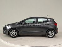 Usado Ford Fiesta Trend 86 CV (63 kW) 2018 Gris / plata Berlina