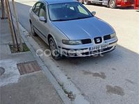 Usado Seat Toledo Stella 90 CV (66 kW) 2001 Gris / plata Berlina