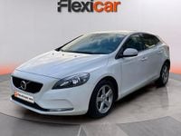 Usado Volvo V40 Momentum 120 CV (88 kW) 2018 Blanco Utilitario
