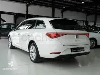 Usado Seat Leon FR 150 CV (110 kW) 2022 Blanco Familiar