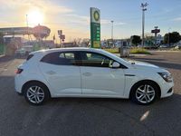 Usado Renault Mégane IV Business 115 CV (84 kW) 2021 Blanco Berlina