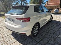 Usado Skoda Fabia Style 95 CV (69 kW) 2022 Blanco Utilitario