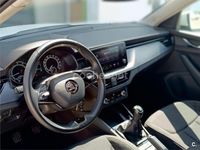 Usado Skoda Kamiq Active 95 CV (69 kW) 2022 Blanco SUV