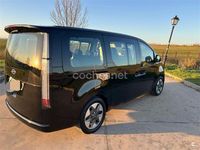 Usado Hyundai Staria 177 CV (130 kW) 2023 Negro Monovolumen